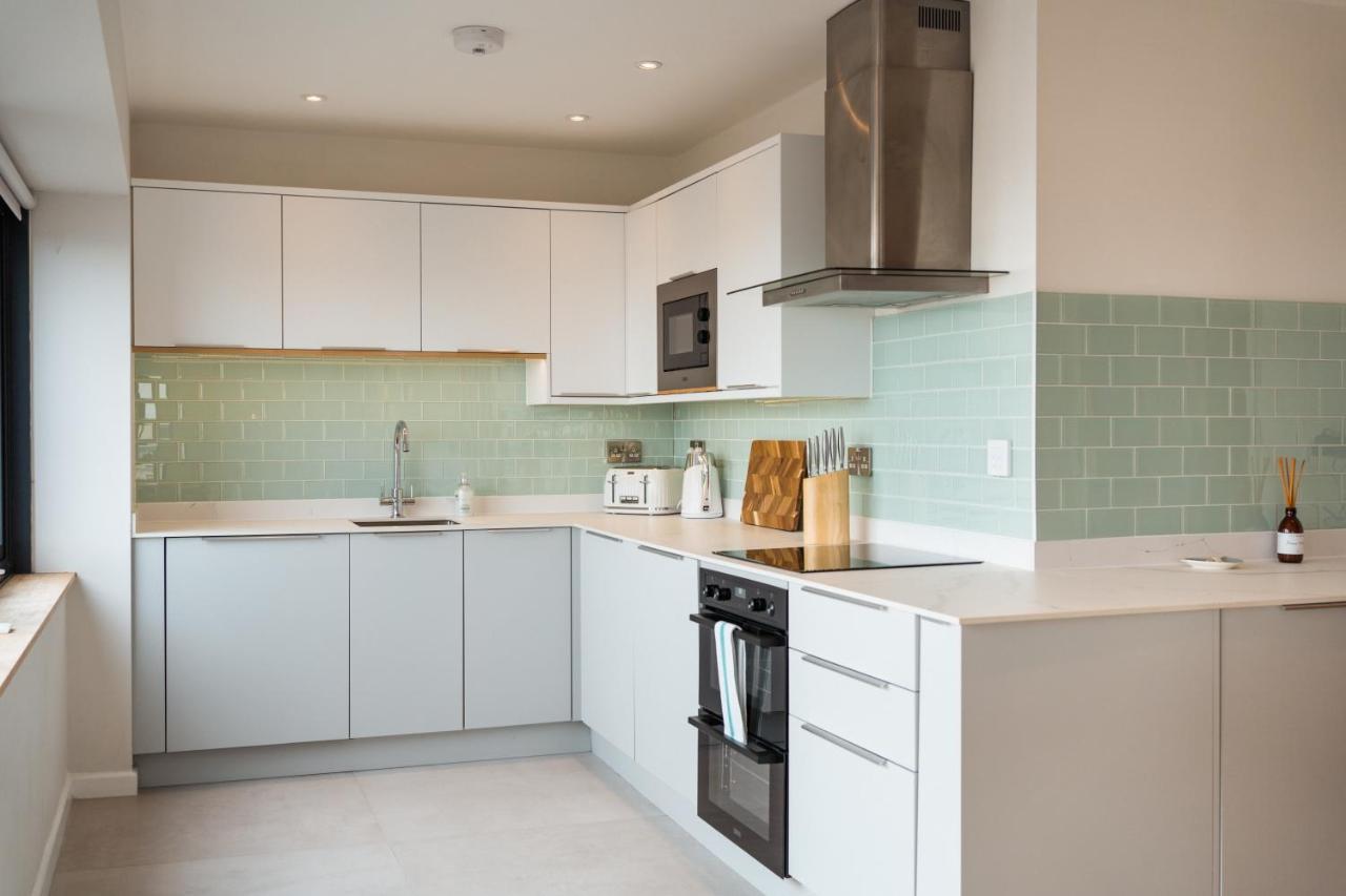 Westcliff Penthouse Apartment Борнмът Екстериор снимка