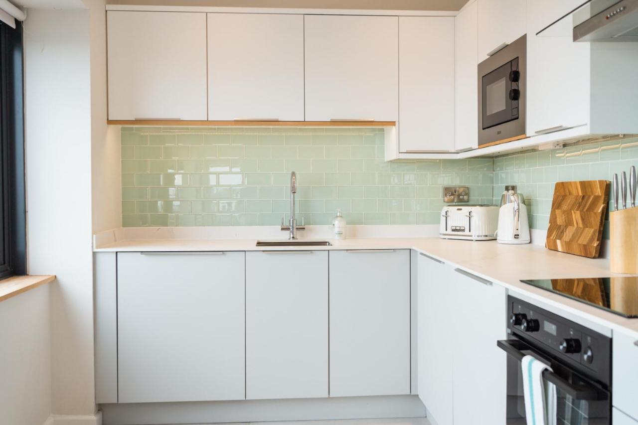Westcliff Penthouse Apartment Борнмът Екстериор снимка
