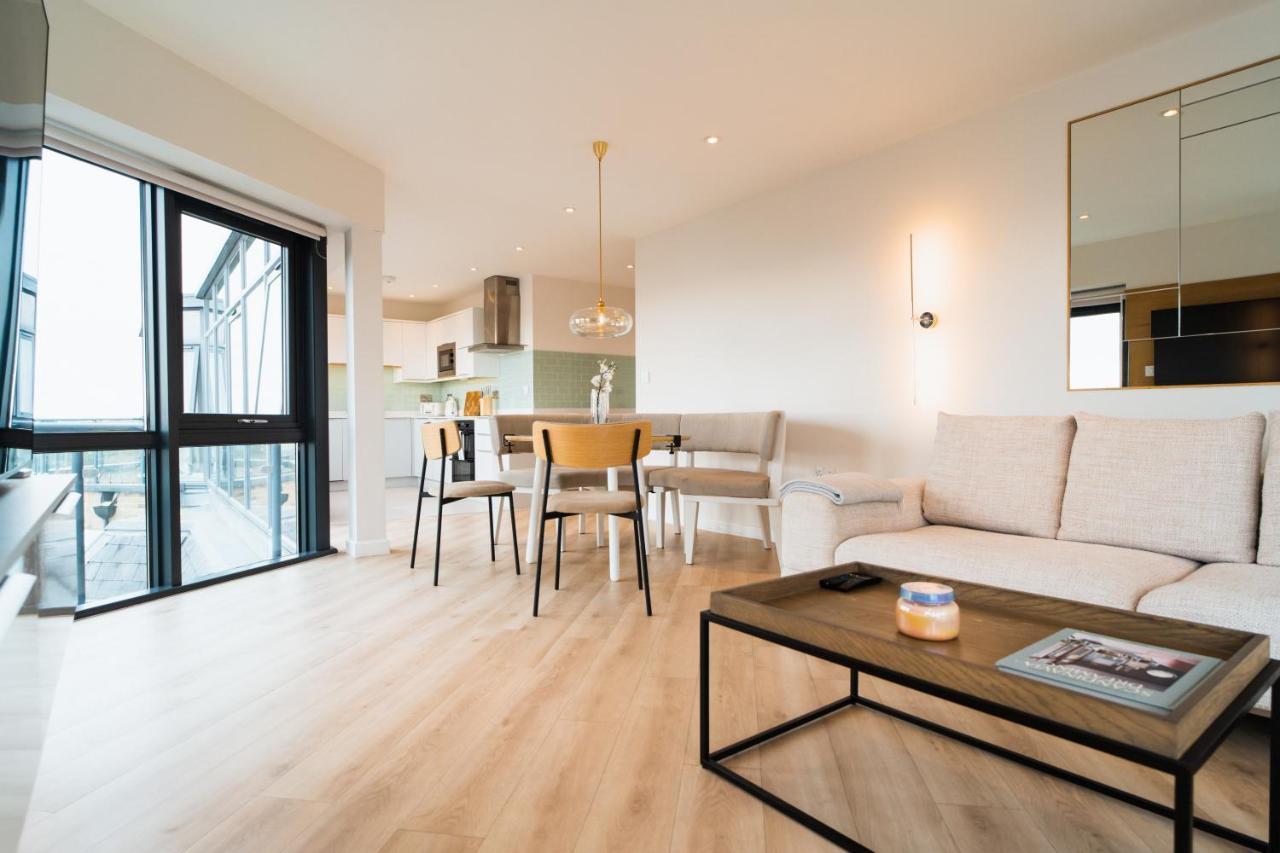 Westcliff Penthouse Apartment Борнмът Екстериор снимка